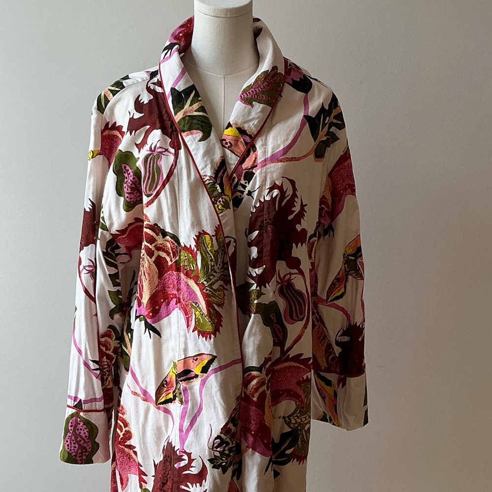 Ronni Nicole Multicolor Floral Cape Jacket